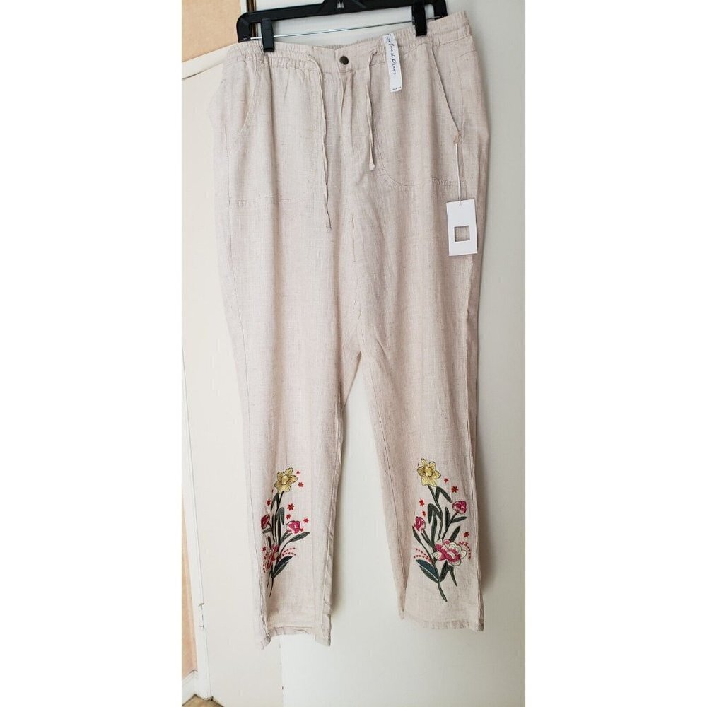 NEW STYLE ME BEACH LINED EMBROIDERED PANTS SZ LARGE